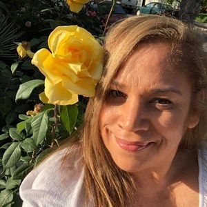 Meet your Posher, Rose